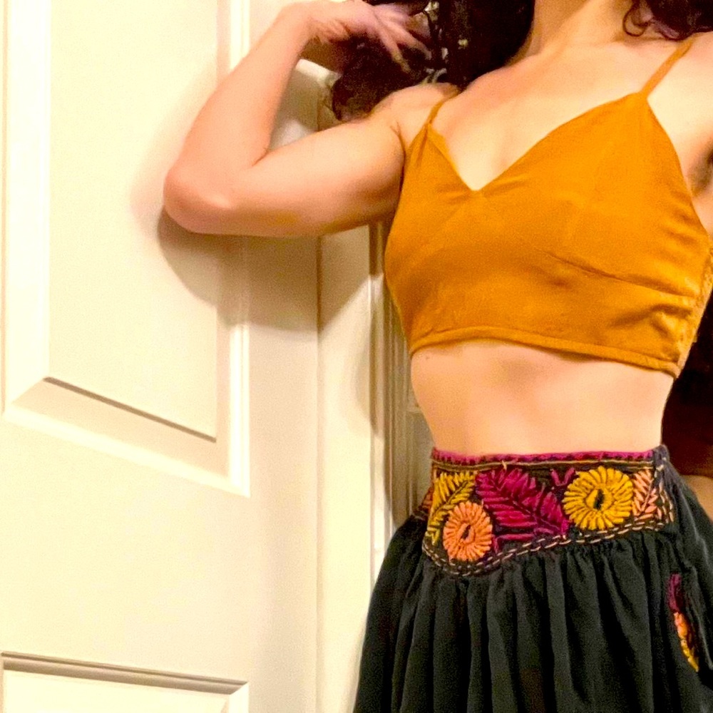 Japna goldenrod crop top